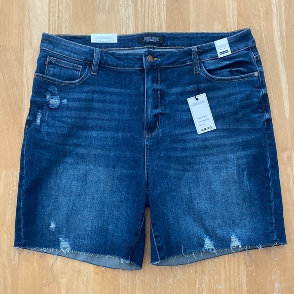 Judy Blue high-rise mid thigh shorts - Picture 1 of 11
